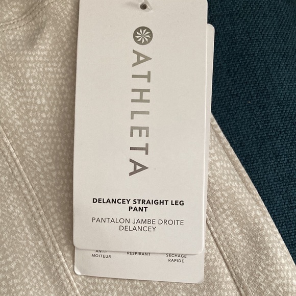 Athleta NWTDelancey Straight Leg Pants Size XS Cream. - Picture 2 of 6